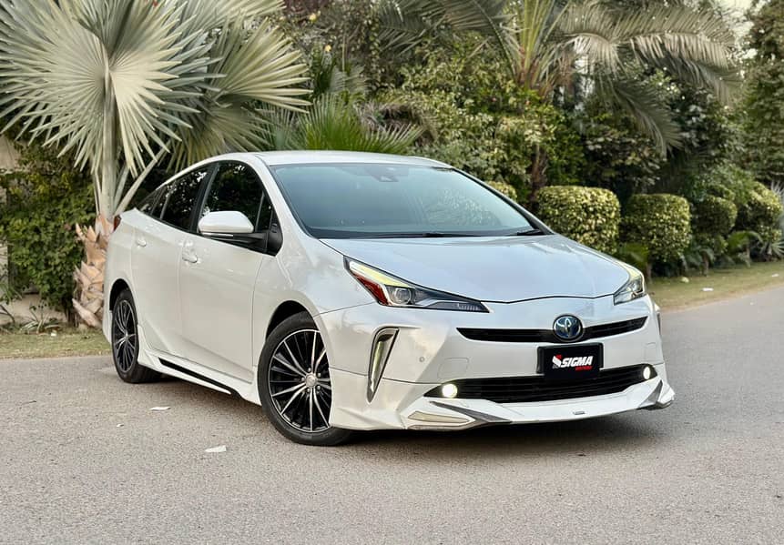 Toyota Prius 2020 1