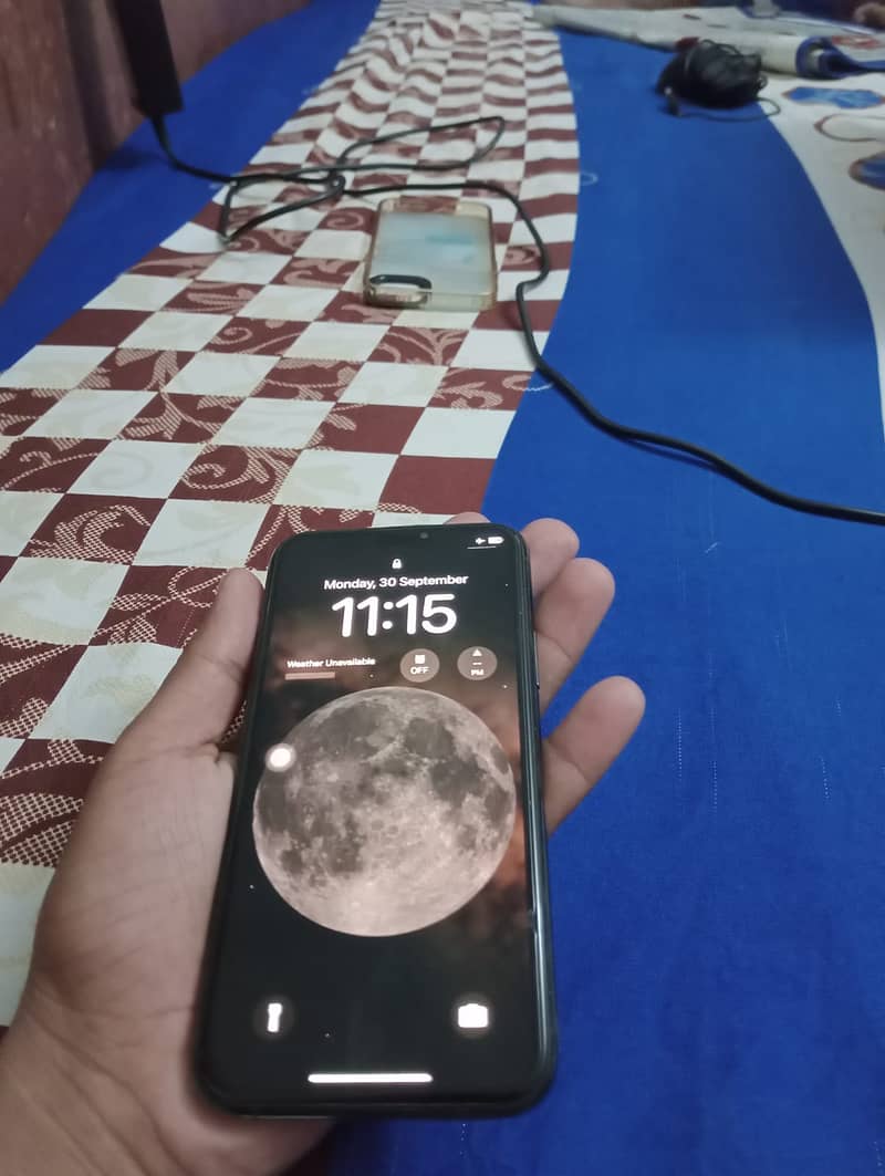 Apple iPhone 11 Pro 2