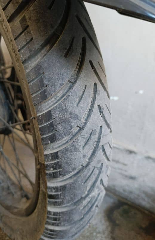 Yamaha YBR Suzuki GS bike tyre 18 inches 1