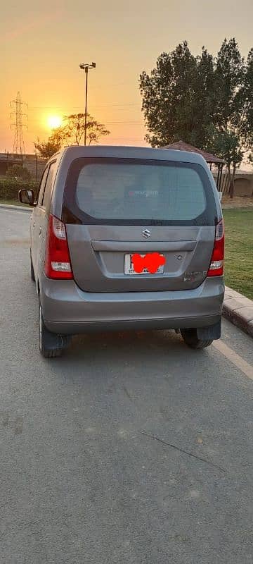 Suzuki Wagon R 2015 3