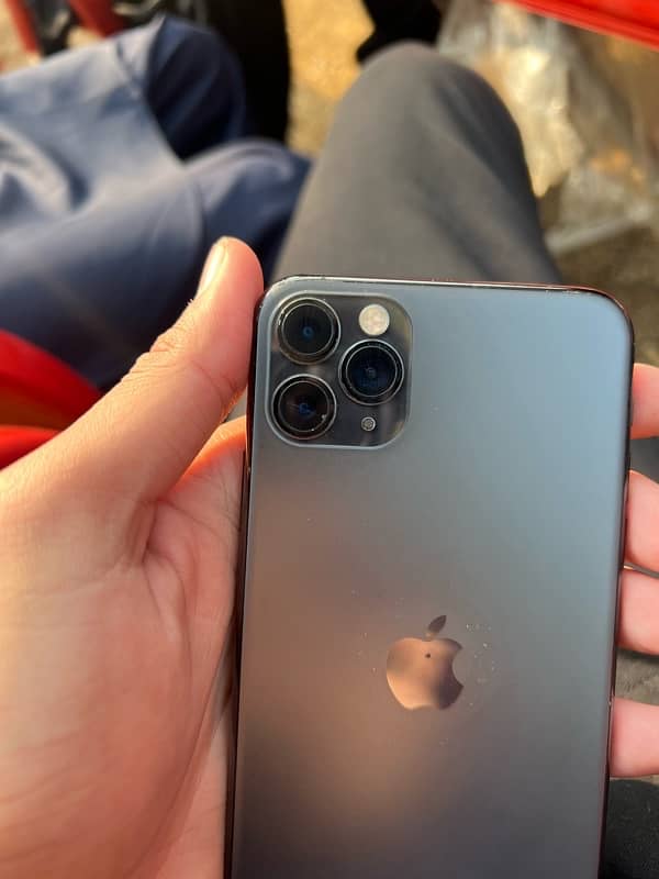 iphone 11 pro max non pta 5