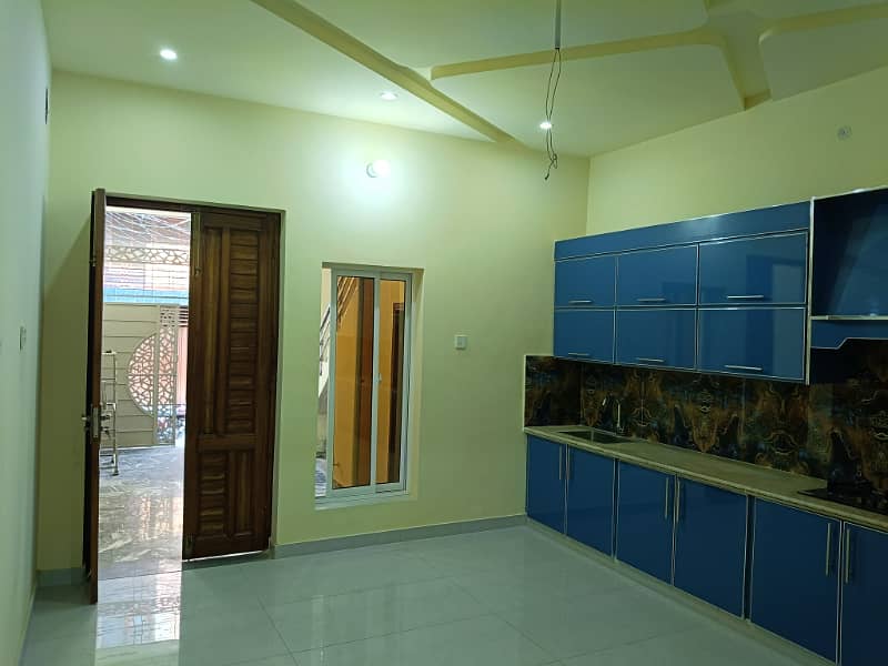 House for sale at liaqat town 9