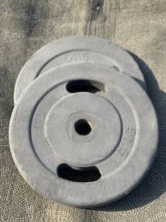 5/5KG 2'plates for gym, used only once