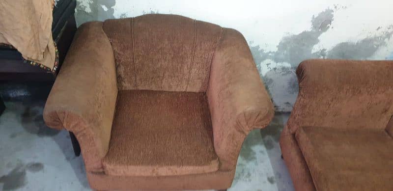 5 seater sofa set all condition okay 0