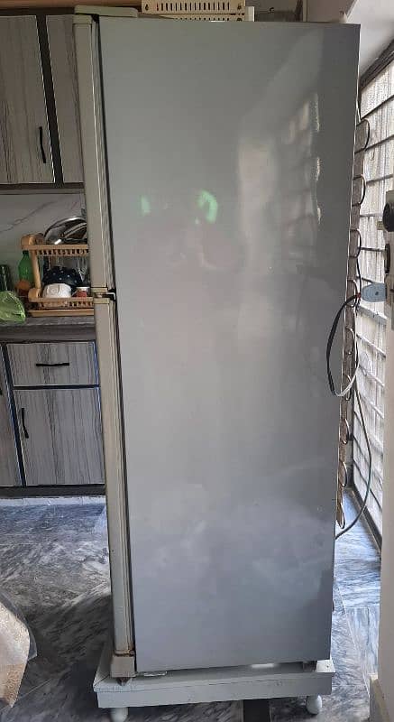 Dawlance Double Door Fridge Working Condition for sale 3