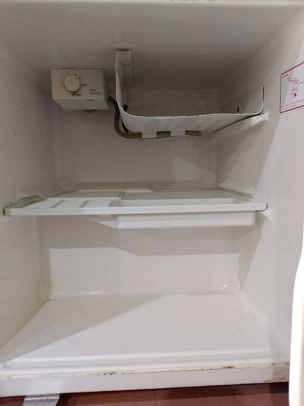 Hitachi company bedroom size refrigerator 2