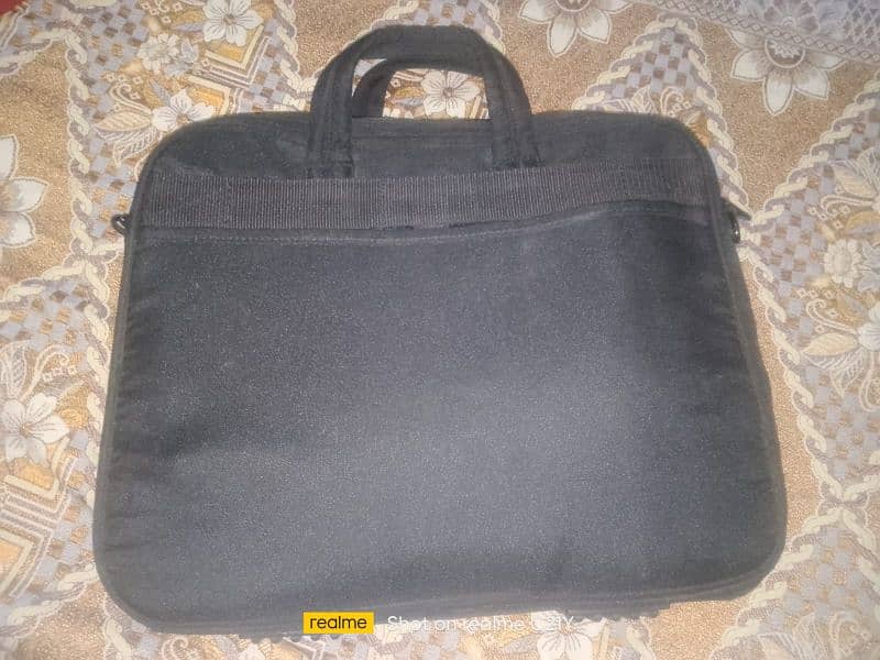 HP laptop bag in good condition 2