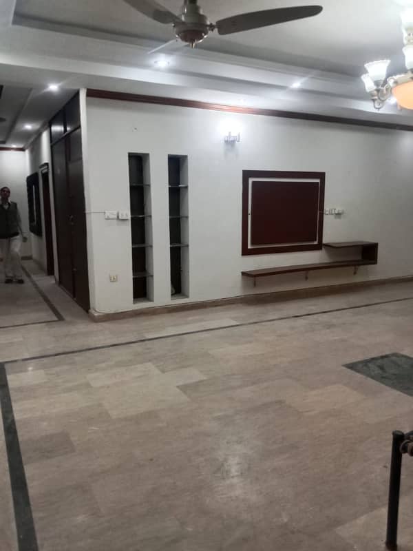 1 Kanal Double Story House For Rent (Office Use) 10