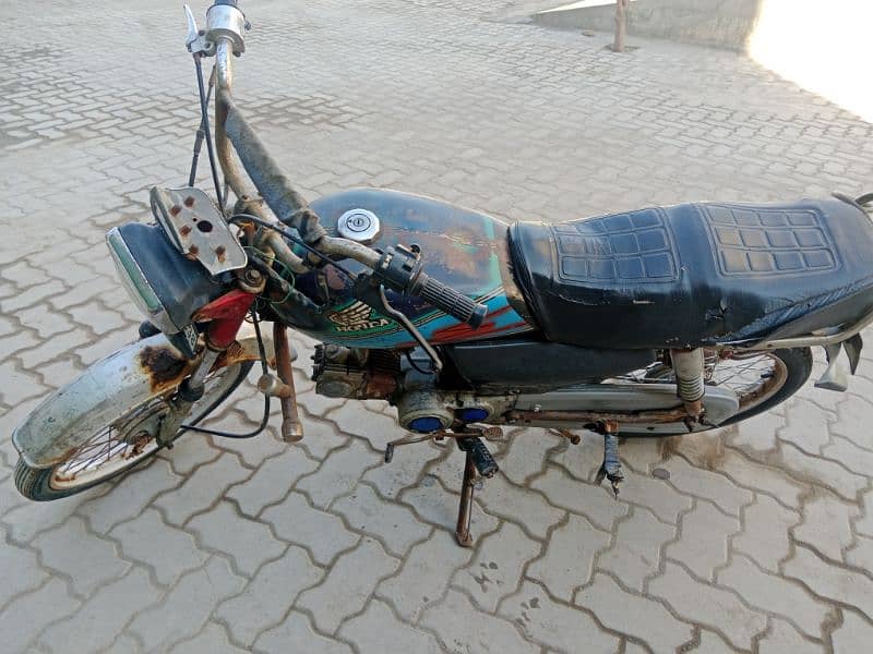 bike sale krna ha chalny me bilkul theek ha koi issue nhe 1