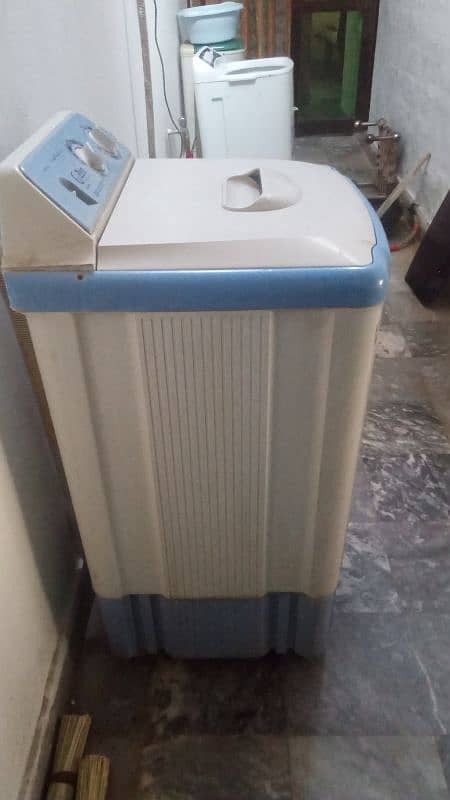 washing machine only 2 month used new condition 0