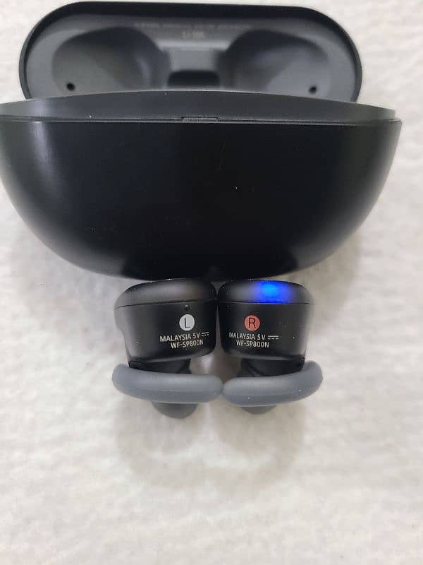 sony wf-sp800n brand new bose jbl beats airpods 7