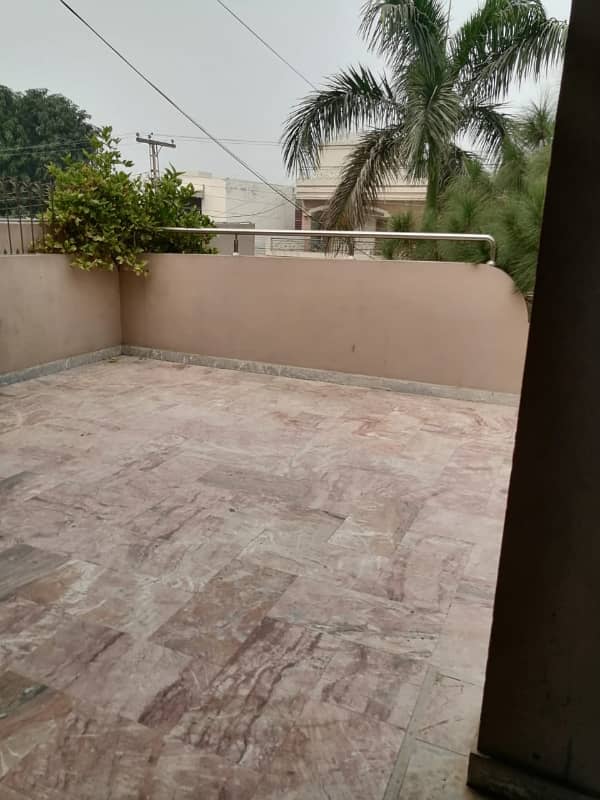 Beautiful 1 Kanal Upper Portion For Rent In Johar Town ALLAH Ho Chowk 21