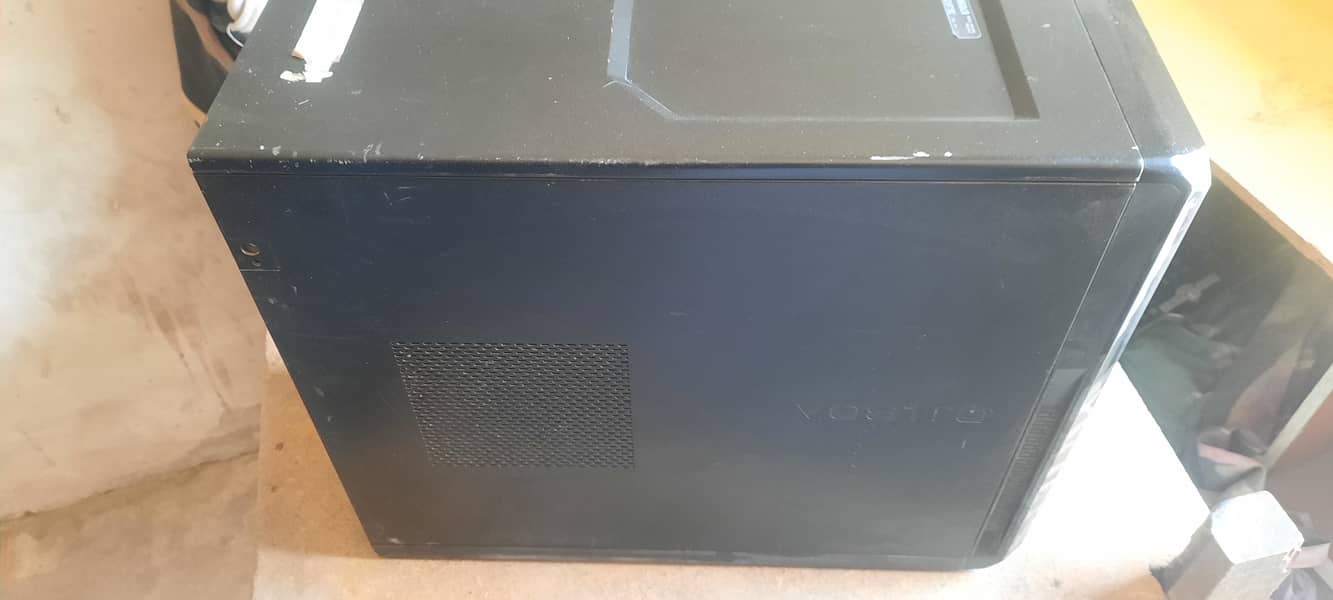 Dell vostro  core i3 2nd gen 0