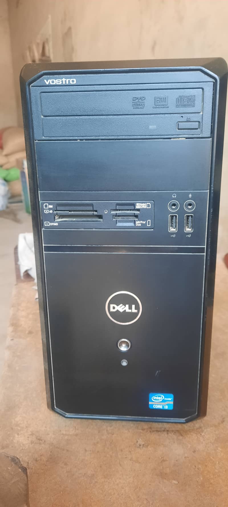 Dell vostro  core i3 2nd gen 4