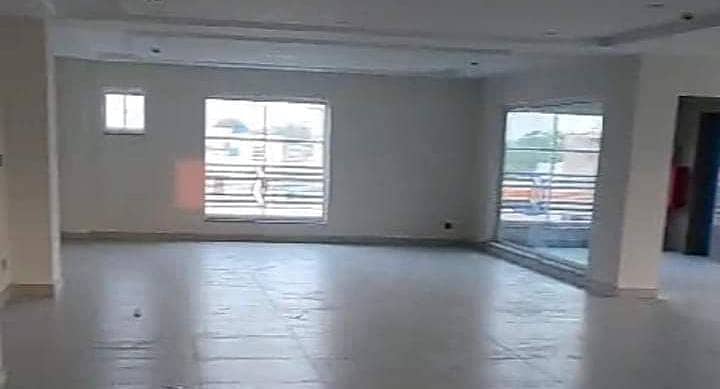 1 KANAL 1ST FLOOR BRAND NEW FLOOR FOR RENT AT MAIN BULEVOURD ROAD OPPOSITE JINNAH HOSPITAL LAHORE 1