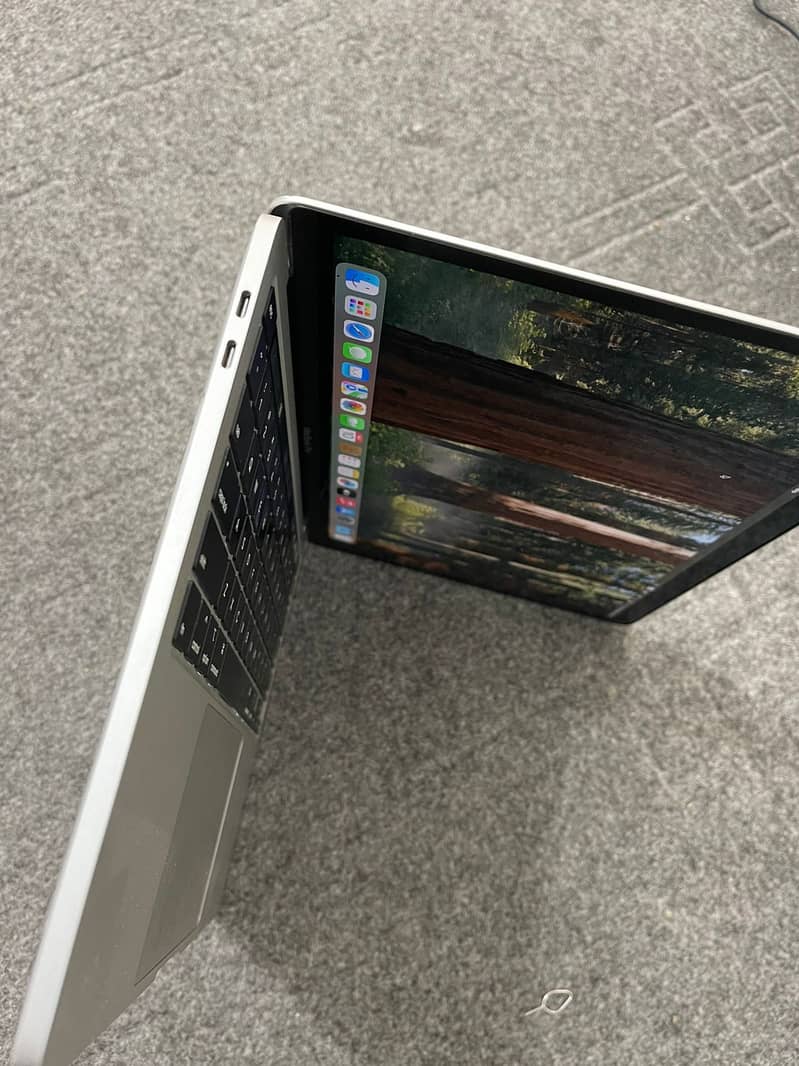 Macbook pro 2019| Core i9 8 core processor 16