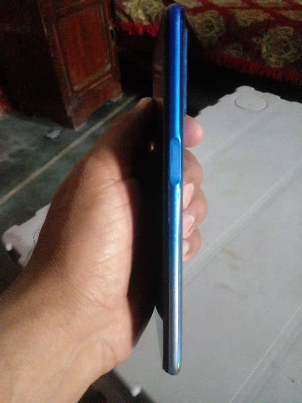 Oppo mobil 4\128 good condion 3