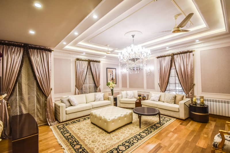 01 KANAL ROYAL PALACE WITH BASEMENT FOR SALE IN DHA PHASE 7 NEAR RAYA GOLF CLUB 31