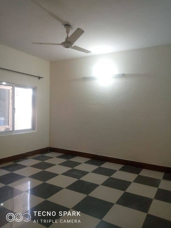 2bed falt with gas available for rent Gahuri town phase 3 0