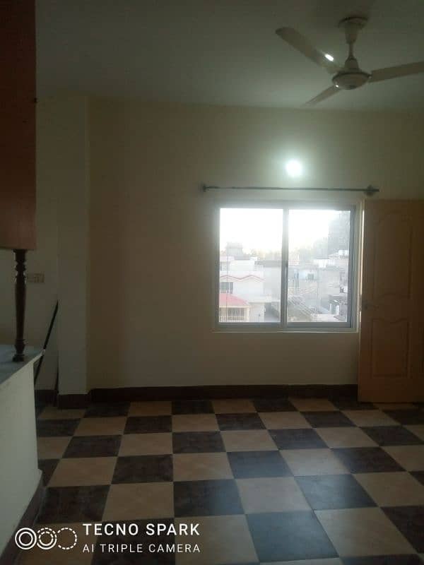 2bed falt with gas available for rent Gahuri town phase 3 3