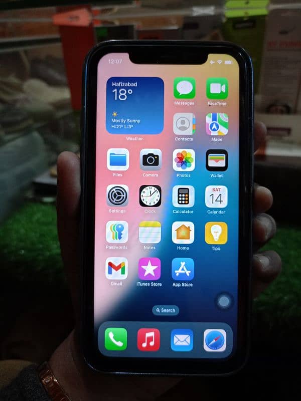 Exchange IPhone XR 128Gb Factory Unlock 1