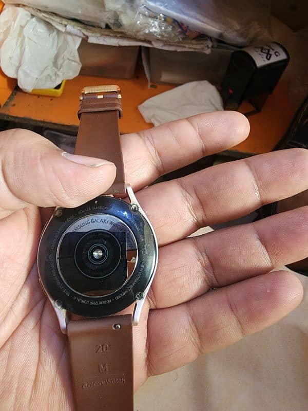 samsung watch 4 with original cable 1