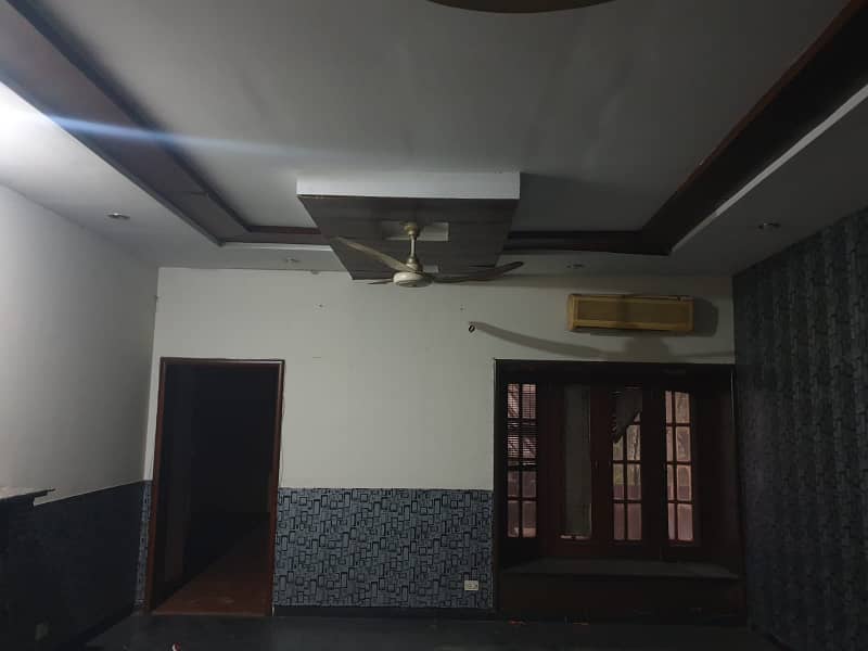 1 Kanal Beautiful Modern House Available for Rent in P Block Phase 1 DHA Lahore 5