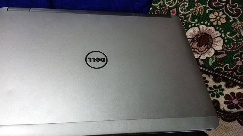 Dell laptop 0