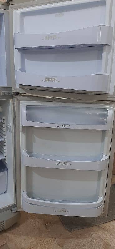 PEL 355 ltr 2 door Fridge 4