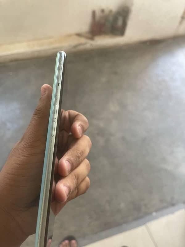 Oppo A 76 0