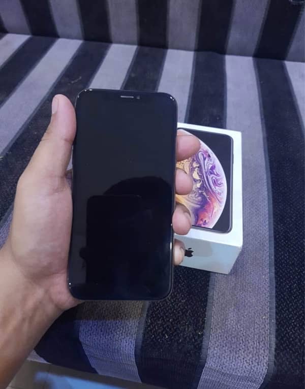 iPhone  xs dual pta  with box 2