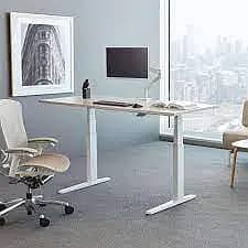 Electric height adjustable standing desk 9