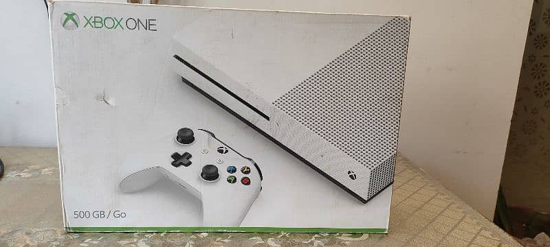 Xbox One S - 500GB (Extendable) with 2 x Controllers & Box|Console 0