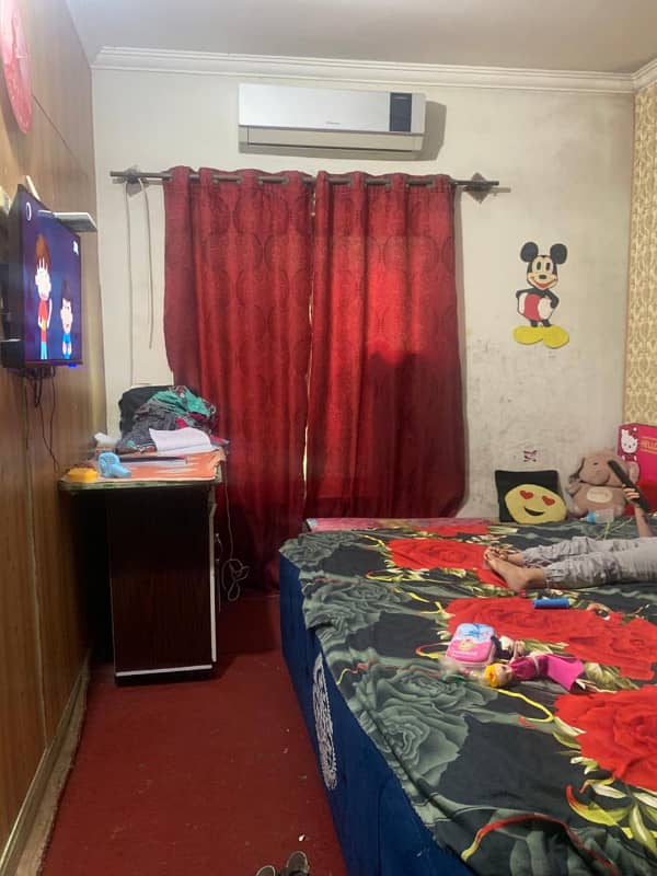 FLAT FOR RENT AVAILABLE BACHELOR & FAMILY LOCATION CHAKLALA SCHEME 3 5