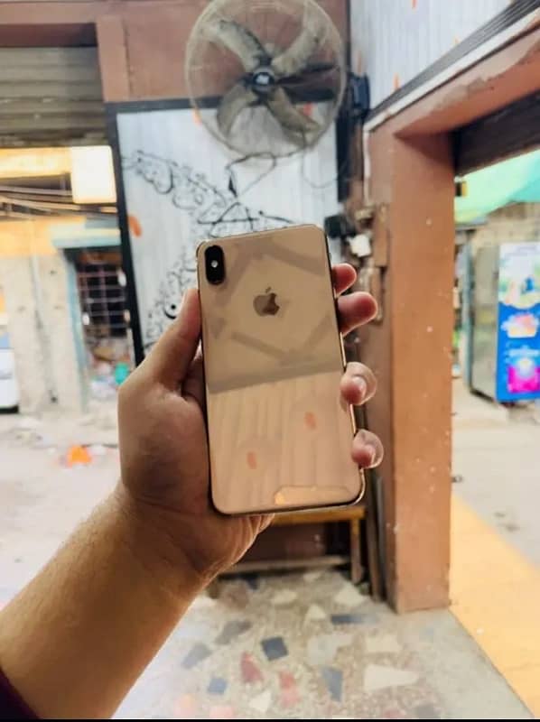 iphone xs max 3