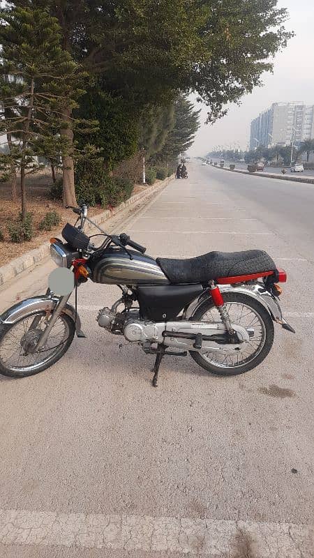 United 70cc Bike For Sale Best Condition 7