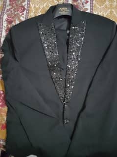 Medium Size Black 3 Piece Pent Coat Only Used Once