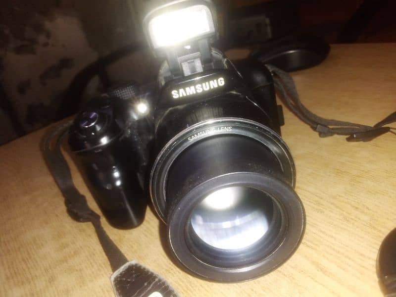 SAMSUNG WB 1100F CAMERA WITH BOX BEST FOR PHOTO SHOT AND MOVIE 16.2 mp 1