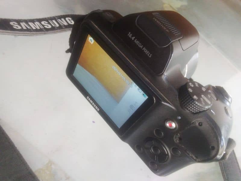 SAMSUNG WB 1100F CAMERA WITH BOX BEST FOR PHOTO SHOT AND MOVIE 16.2 mp 4