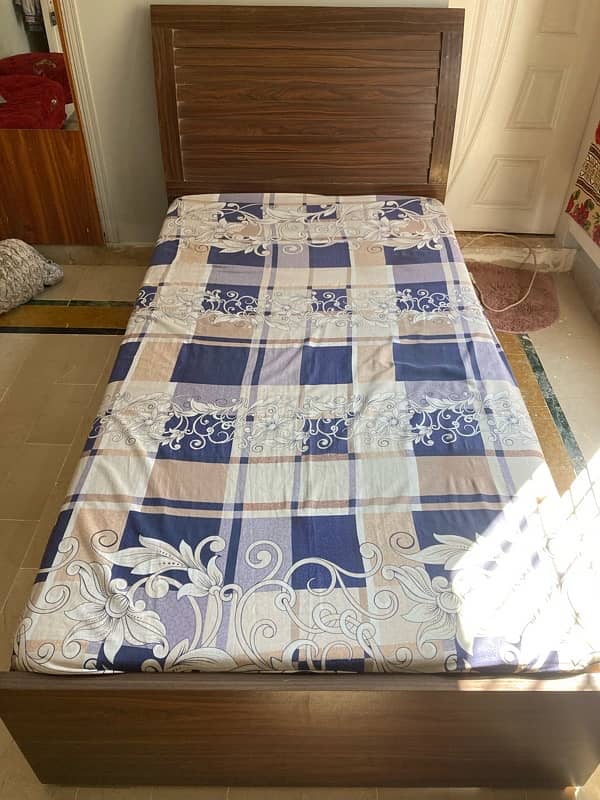 Single Wooden Bed 9/10 Condition 2