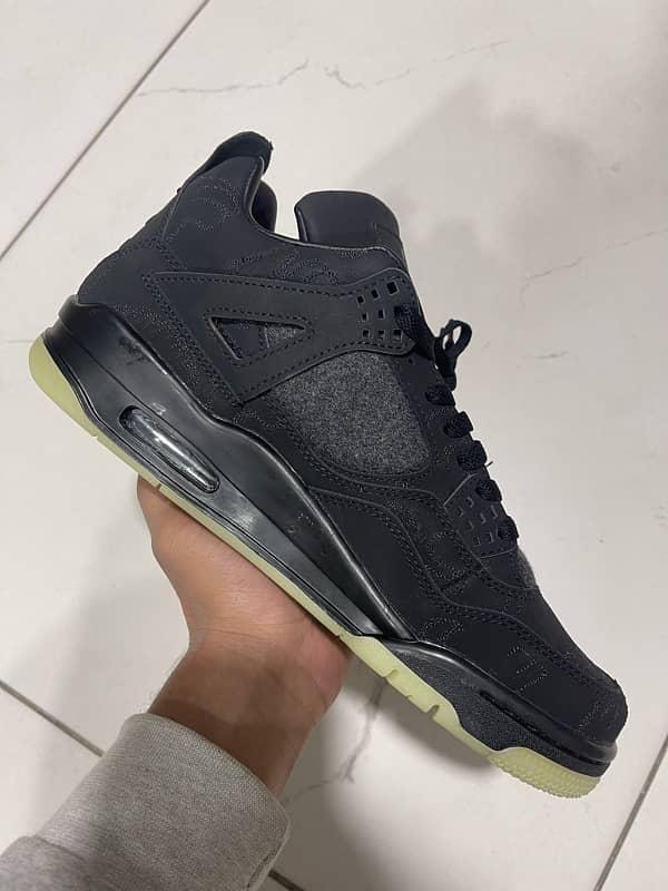 Nike Air Jordan 4 Kaws Black 2