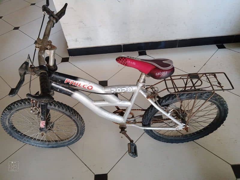 imported bicycle in good condition 3