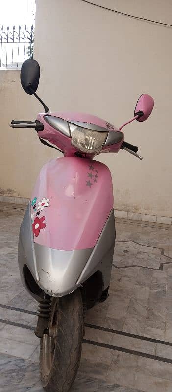 Japanese Scooty 0