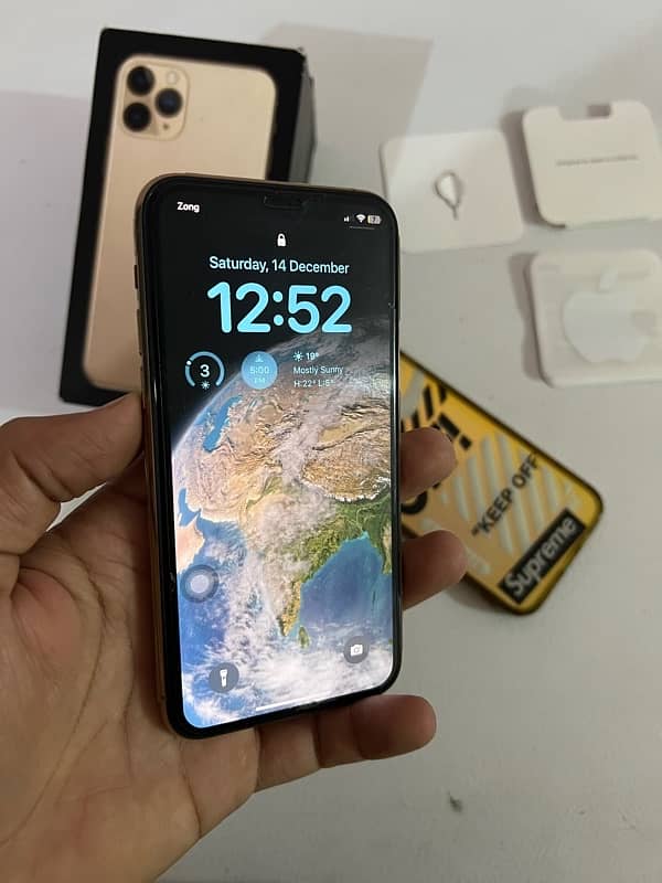 Iphone 11 pro sim working 0