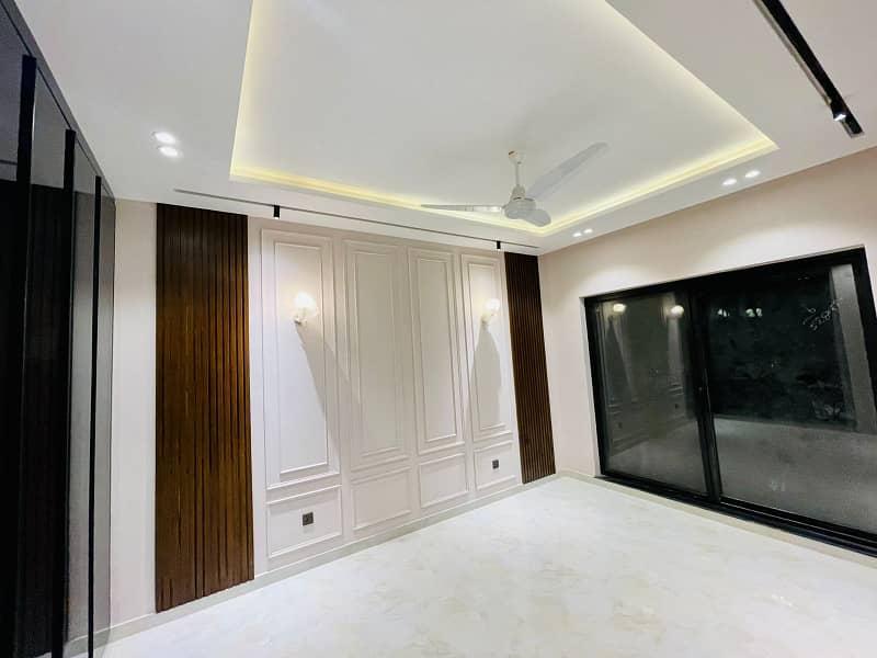 10 Marla Brand New House Available For Rent In Ghaznavi Block Bahria Town Lahore 6