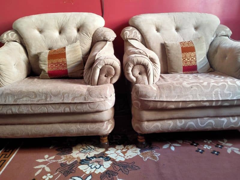 5 Seater Sofa set in 3 Pices 2