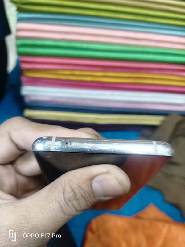 one plus 8 dual sim 10/9.5 condition 7