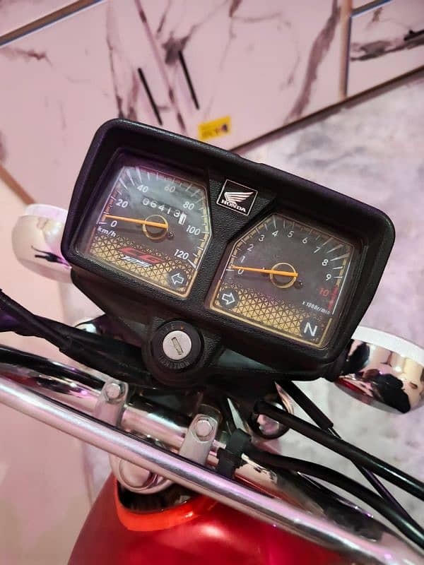 Honda CG 125 self start Gold edition 0