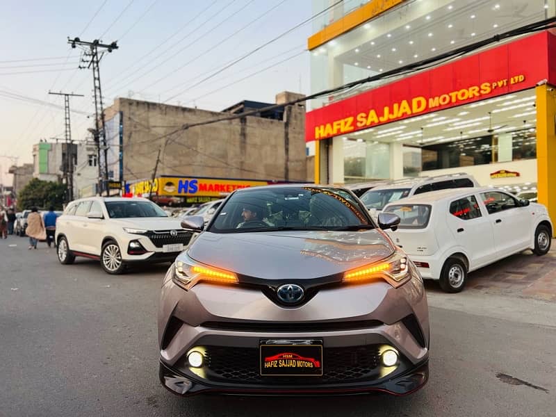 Toyota C-HR G-LED 2016 0