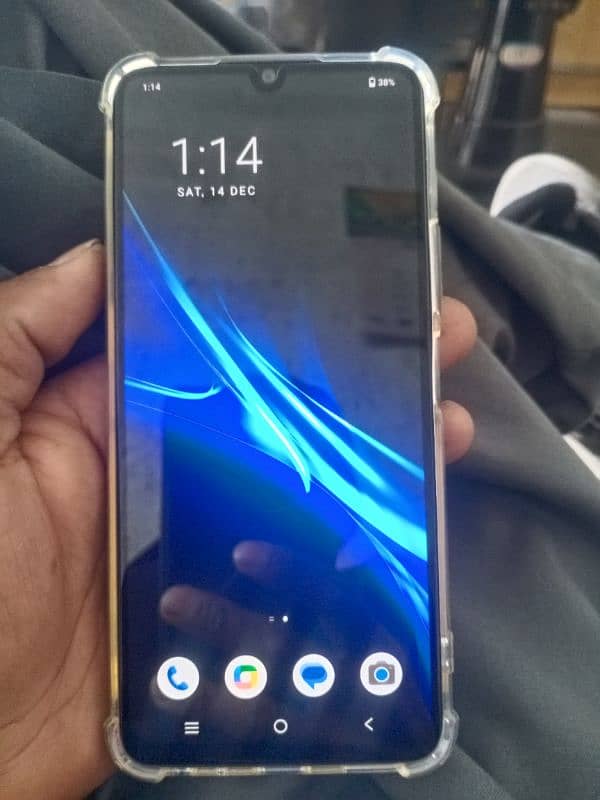 vivo y31 4+1. /128 good condition 3